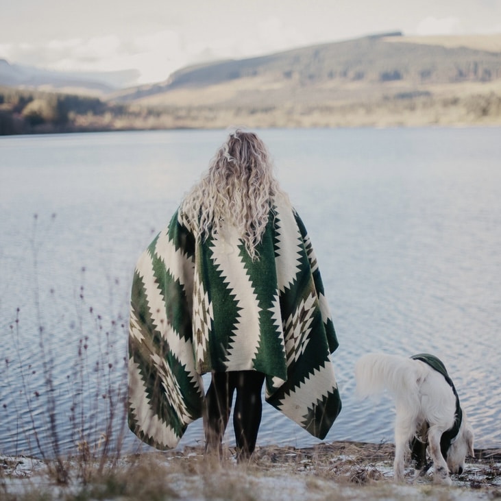 TSCAHILA BLANKET - FOREST GREEN