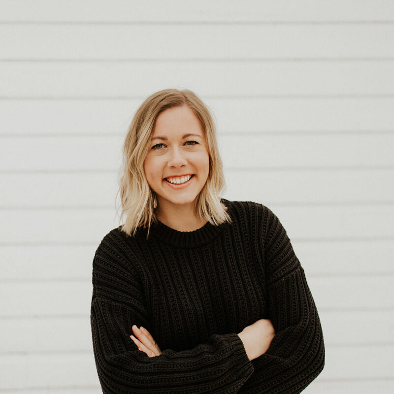 Dr. Makena Hofer – Sports Medicine AND Chiropractor, Co-Owner