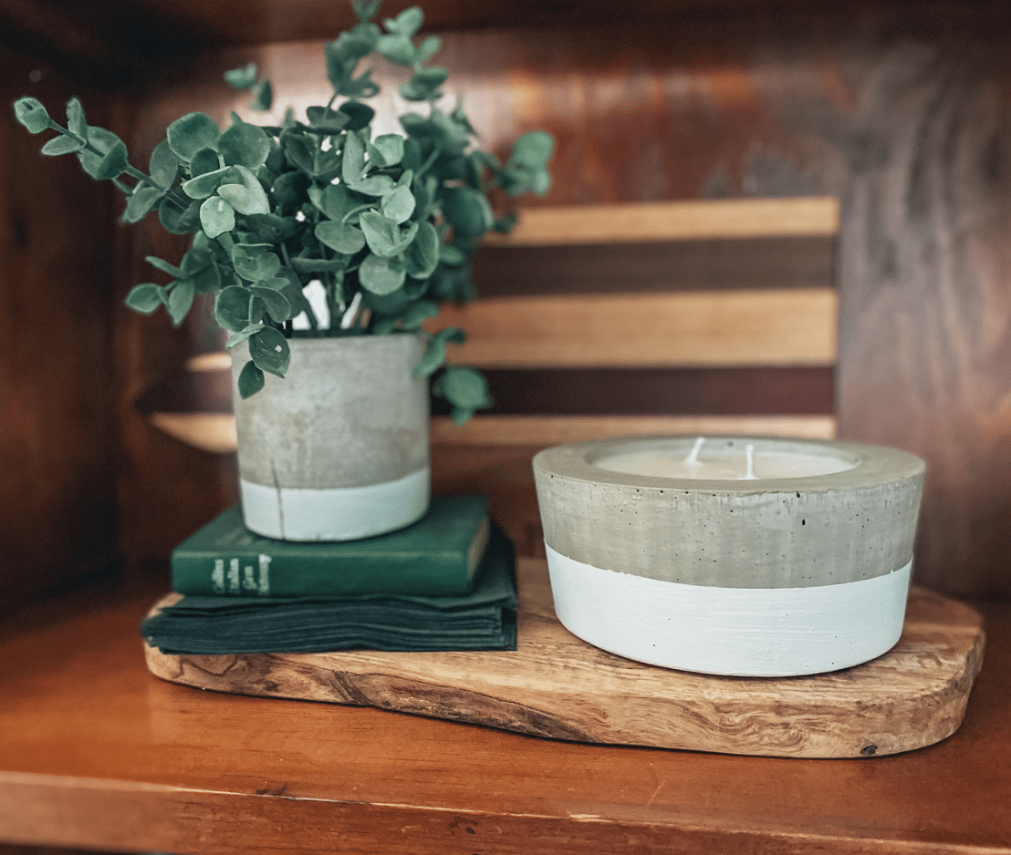 Cabin Green 12 oz Candle