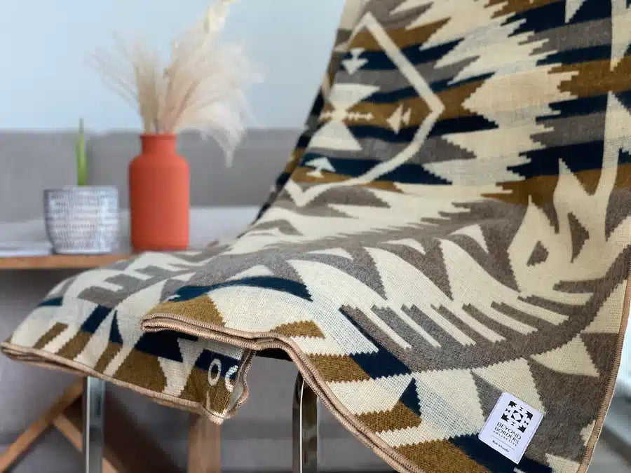 Canoa Blanket- Taupe Earth