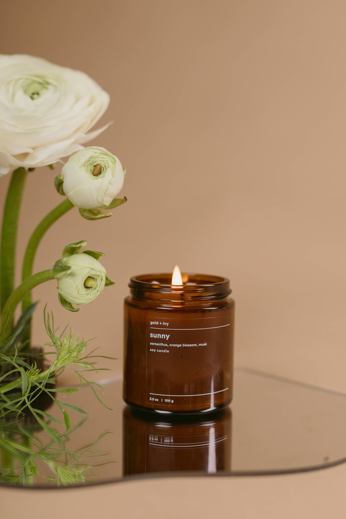 Sunny soy candle - osmanthus, orange blossom, musk