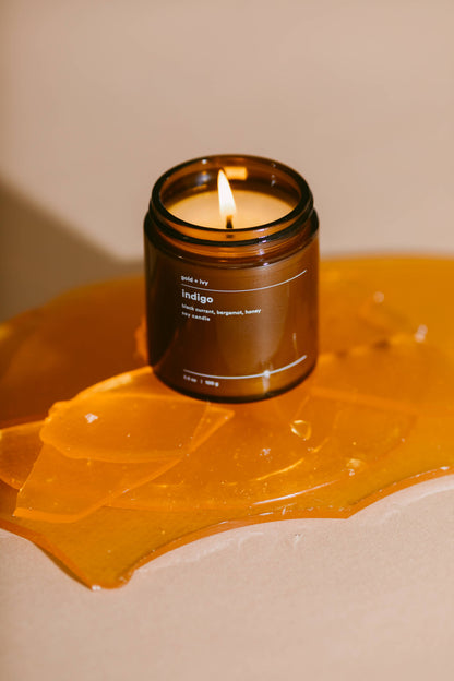 Indigo soy candle - black currant, bergamot, honey