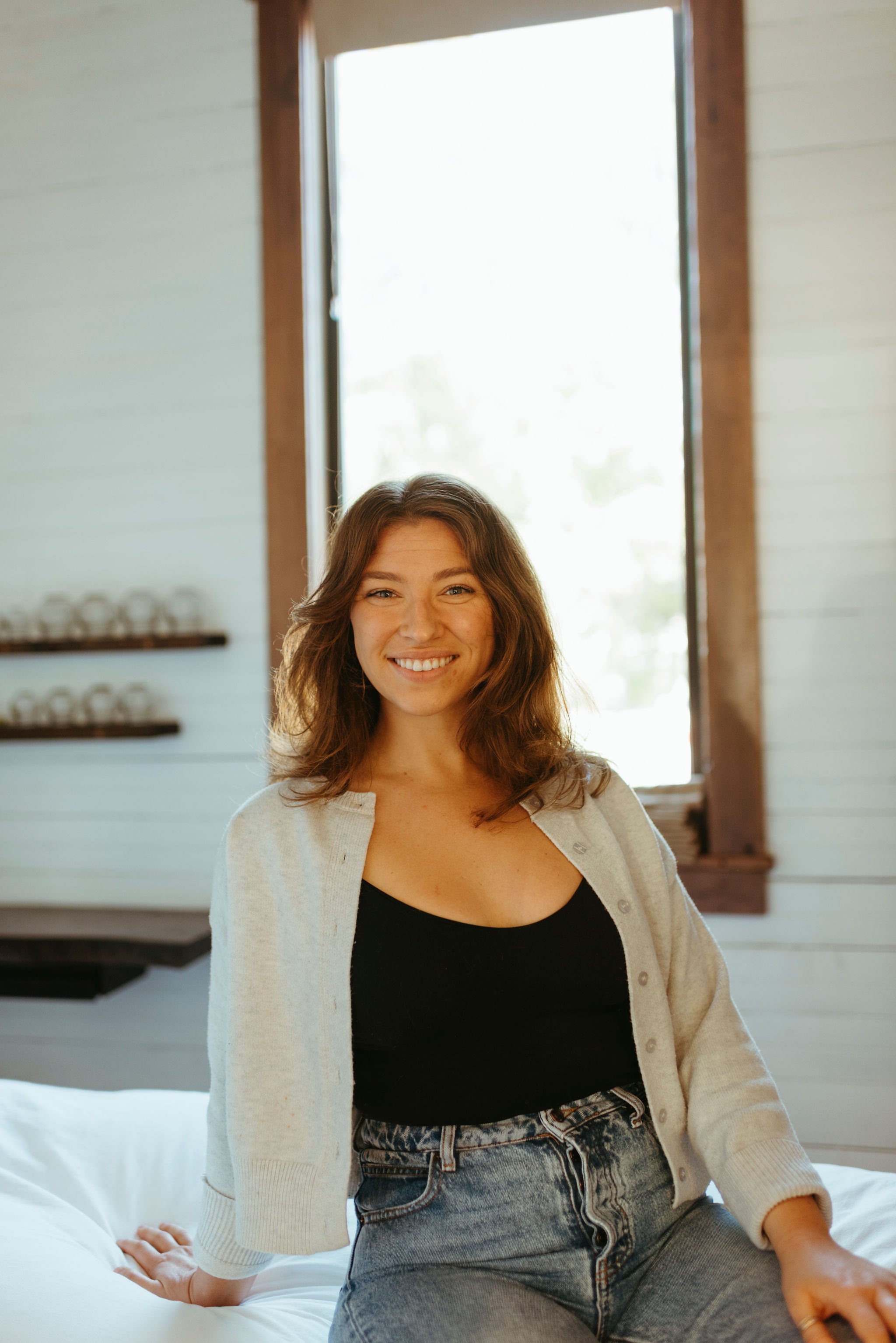 Dr. ELLIE BLOM