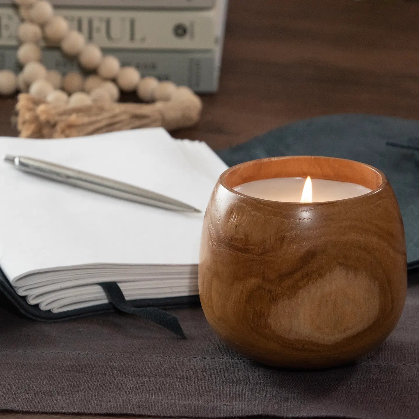 Palo Santo & Cedar wood candle